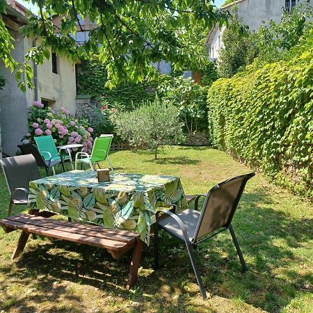 Les Glycines Bed & Breakfast Le Vigan  Eksteriør bilde