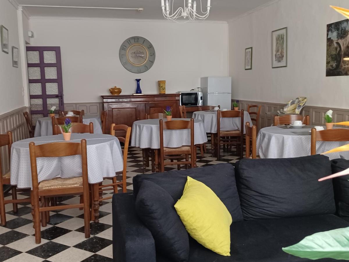 Les Glycines Bed & Breakfast Le Vigan  Eksteriør bilde