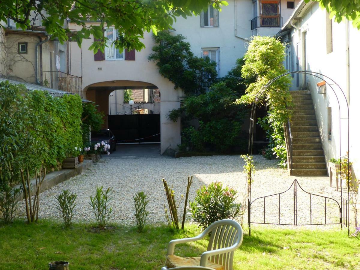 Les Glycines Bed & Breakfast Le Vigan  Eksteriør bilde